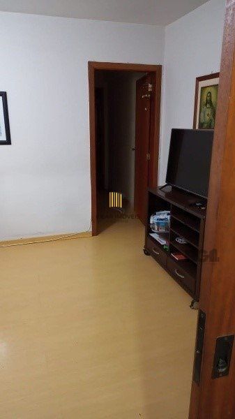 Vende-se amplo apartamento 2 dorm, vaga coberta, predio c/ elevador - 62m² - Rio Branco