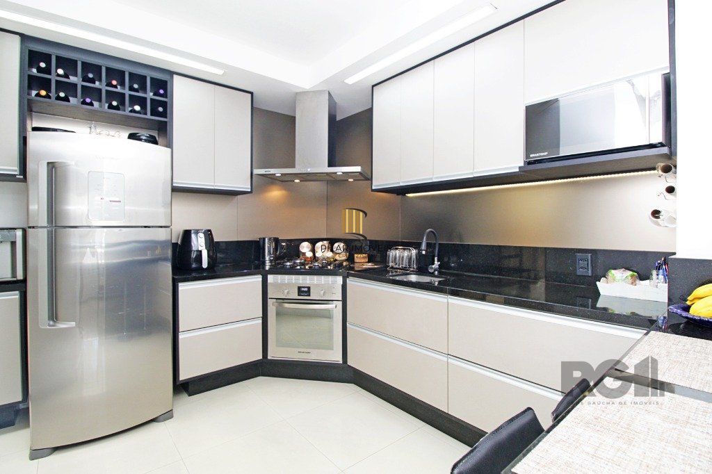Vende-se casa duplex 3 dormitórios com 2 vagas próximo ao Clínicas - Santana