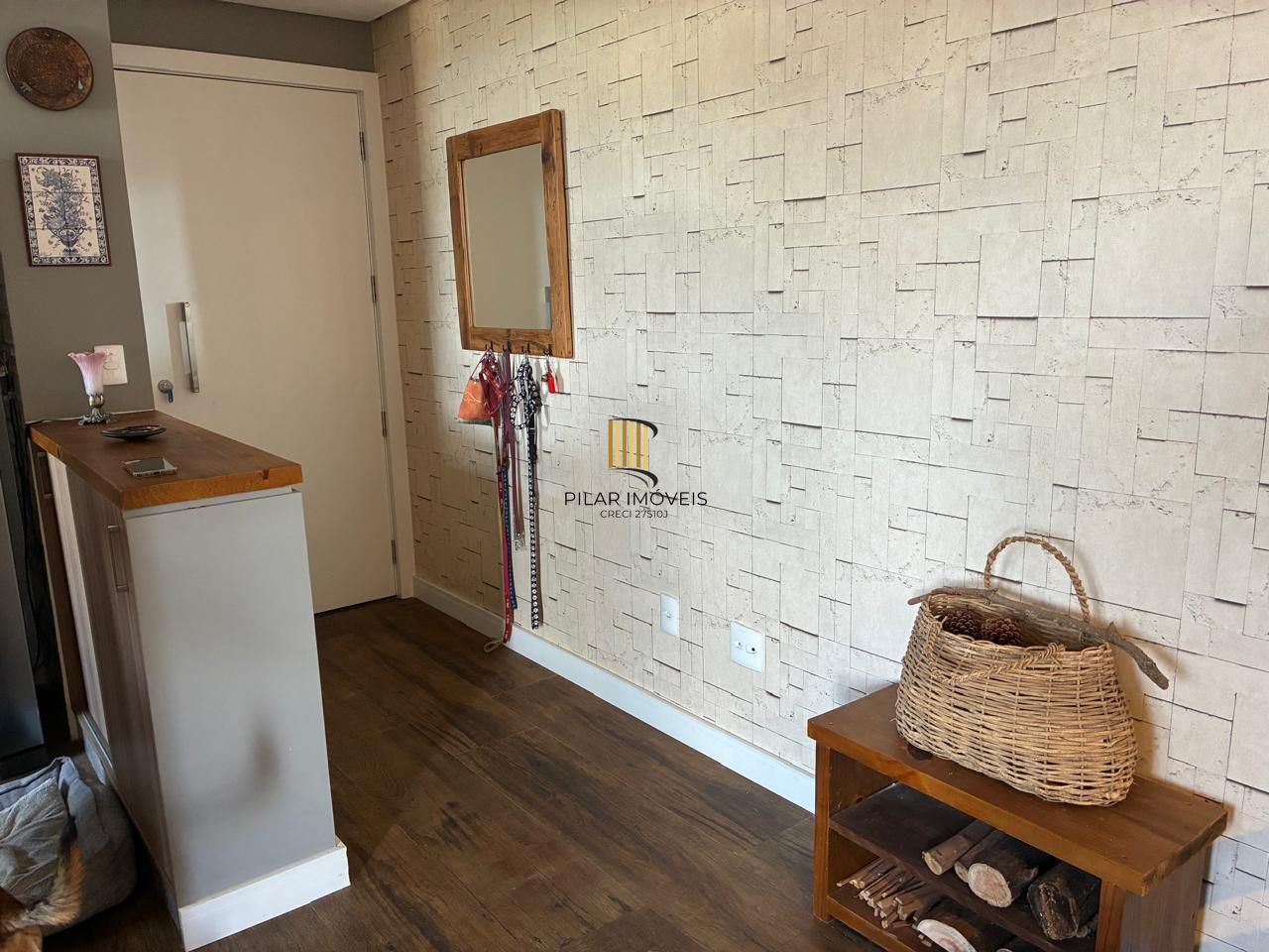 Vende-se apartamento com 2 quartos (1 suíte), 79m² e 2 vagas - Rua Eduardo chartier 190