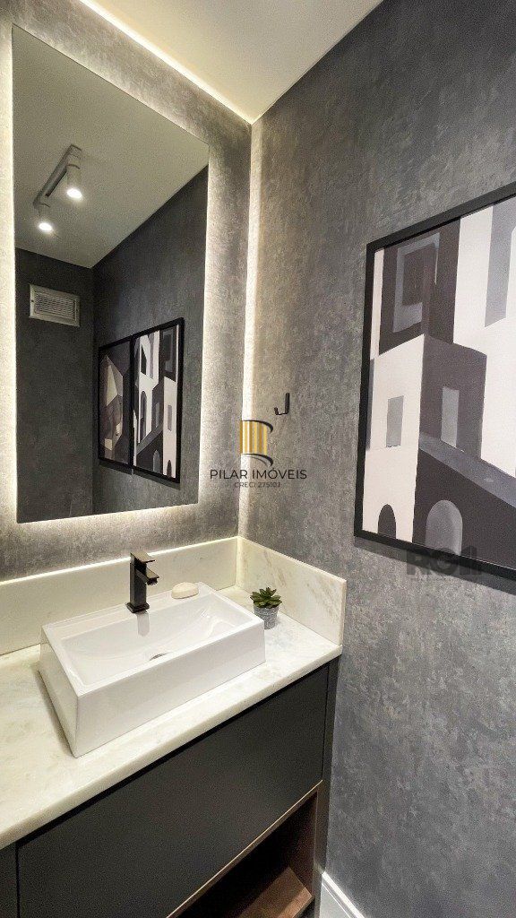 Vende-se luxuoso apartamento 3 quartos com suíte, 2 vagas, com churrasqueira e hidro - 148m² -  Petrópolis