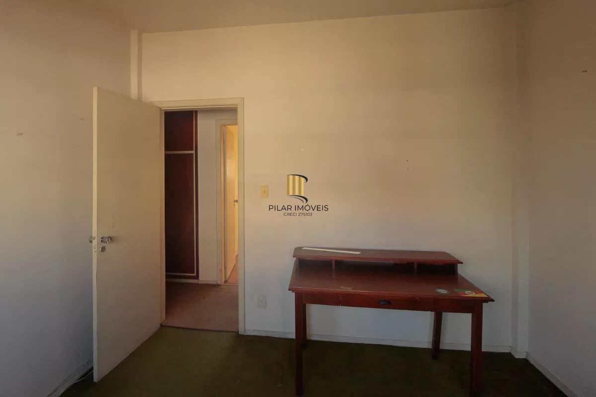 Vende-se apartamento com 4 quartos (1 suíte), 204 m² e 2 vagas - Rio Branco