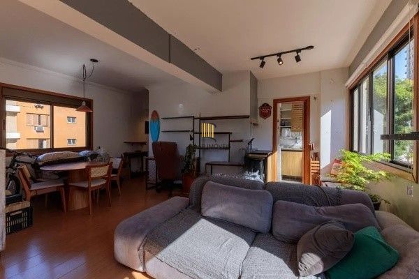 Vende-se apartamento com dois quartos(1 suíte), 73M² e 1 vaga - Rio Branco