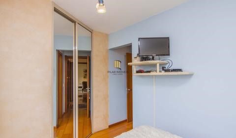 Vende-se apartamento com 3 quartos (1 suíte), 91 m² e 1 vaga – Menino Deus