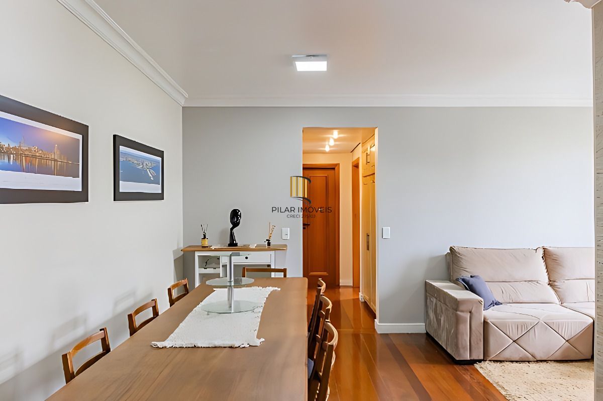 Vende-se apartamento com 2 quartos( 1 suíte), 96m², sacada e 2 vagas - Mont Serrat