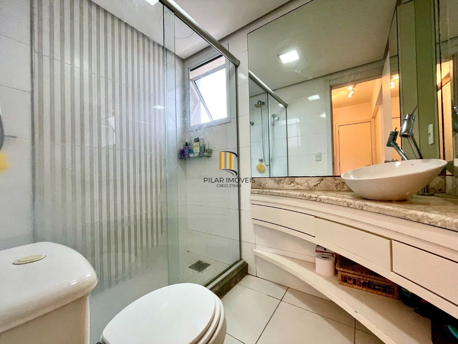 Vende-se apartamento com 2 quartos (1 suíte), 65m² e 2 vagas – Higienópolis