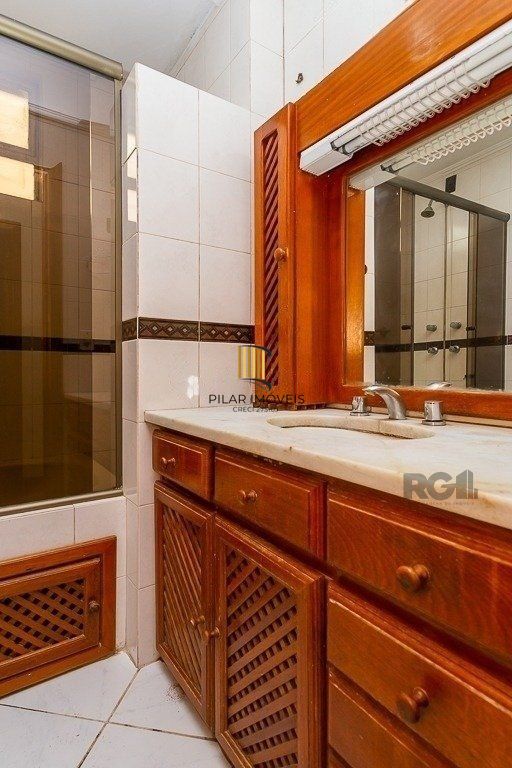 Apartamento 2 dormitórios, 84 m², 2 banheiros no Bairro Petrópolis em Porto Alegre