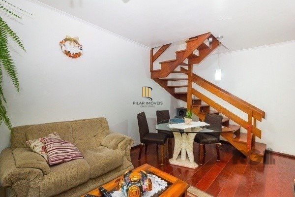 Cobertura para Venda - 100.94m², 3 dormitórios, sendo 1 suites, 2 vagas - Petrópolis