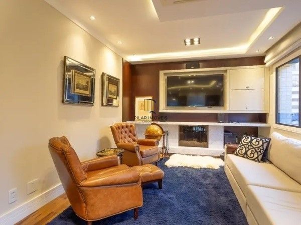 Vende-se amplo apartamento luxuoso 3 suítes e 3 vagas, hidro, mobiliado, dependência completa - 221m² - Bela Vista