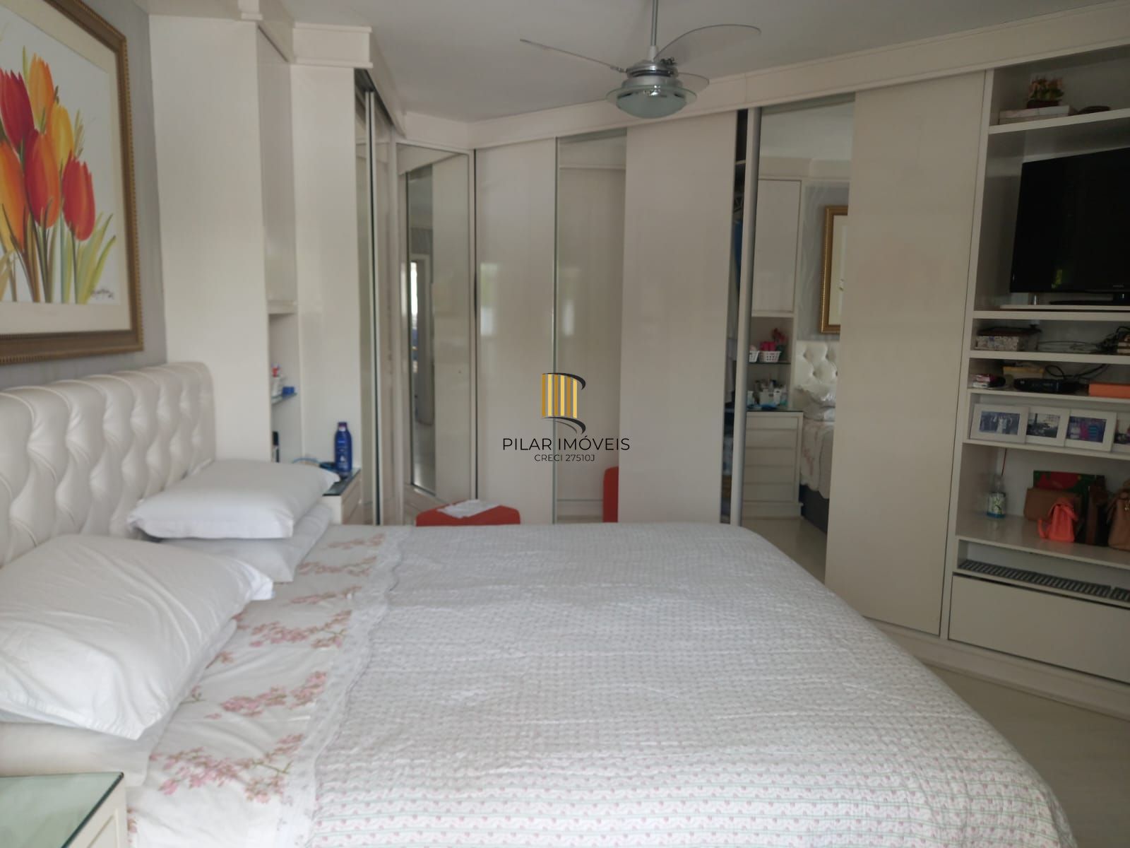 Vende-se sobrado com 5 quartos (3 suítes), 428m² e 3 vagas – Alto Petrópolis