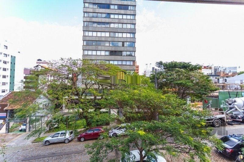 Apartamento 3 dormitórios, 1 suíte, 2 vagas - 74,91m² no Bairro Petrópolis