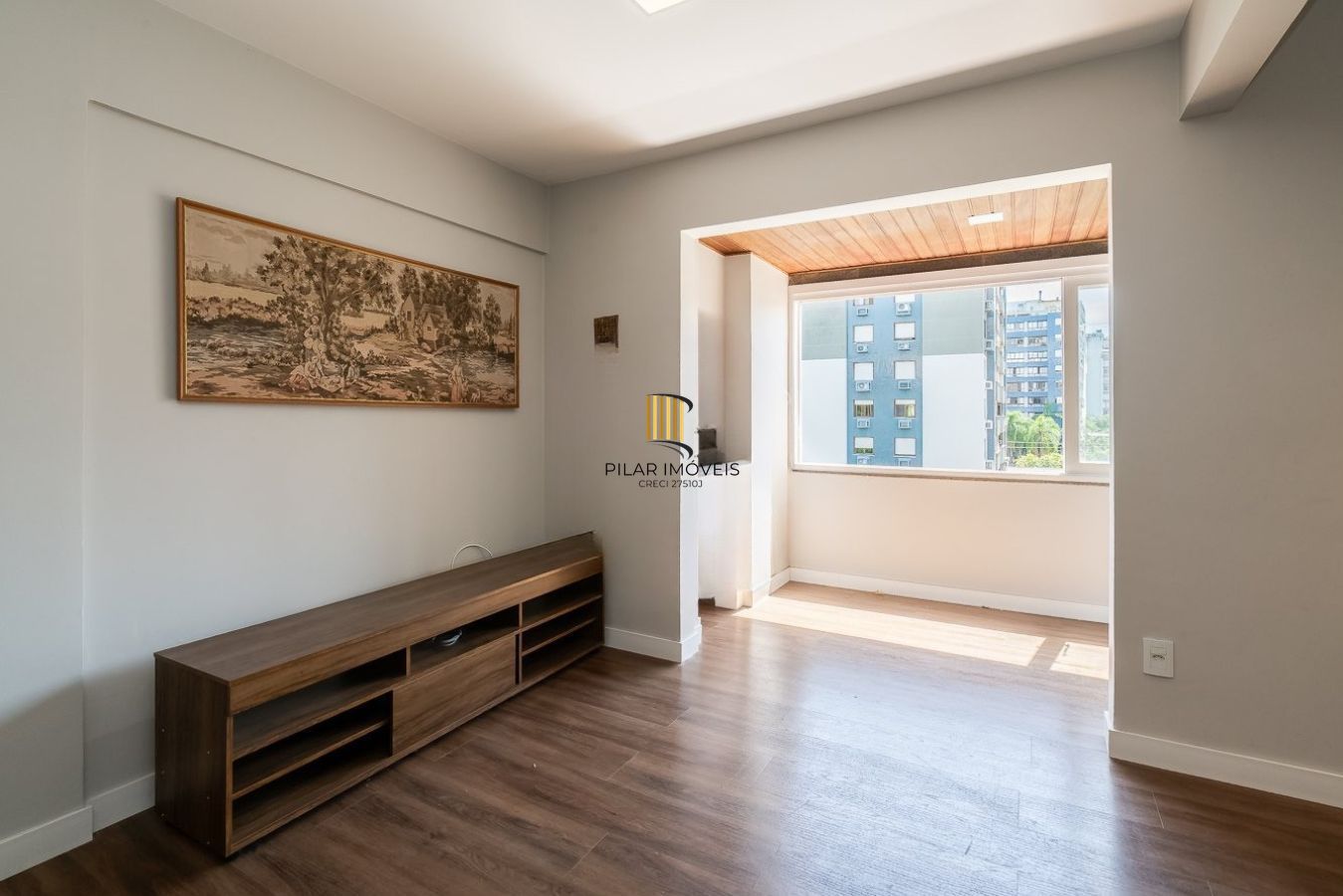 Apartamento 2 dormitórios com suíte à venda próximo a Encol