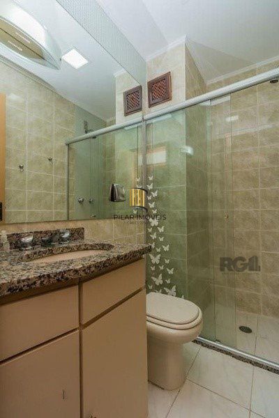 Ampla Cobertura de 181m² com 2 Quartos, Suíte e 2 Vagas no Bairro São João!