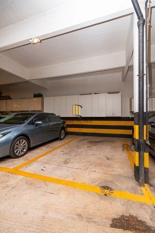 Vende-se amplo apartamento 3 quartos c/ suíte, 2 vagas, living com sacada e vista - 139m² - Auxiliadora