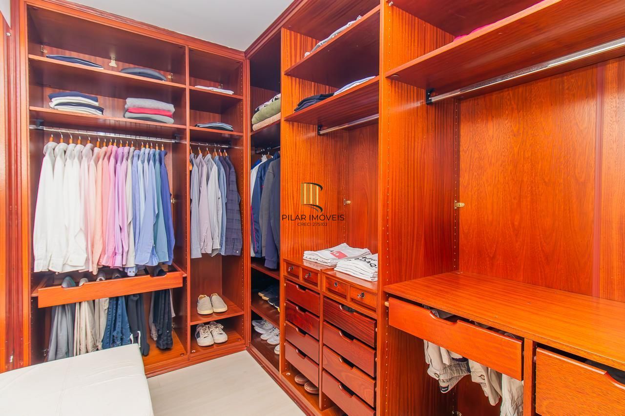 Vende-se apartamento mobiliado com 3 quartos e 134 m² - Mont Serrat