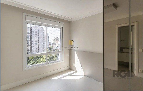 Apartamento com 3 Suítes e 3 Vagas Próximo à Praça da Encol - 200m² - Bela Vista