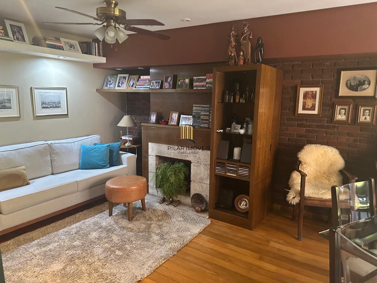 Vende-se apartamento com 2 quartos (1 suíte), 70m² e 1 vaga – Mont Serrat