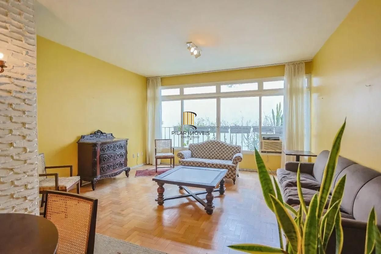 Vende-se apartamento com 3 quartos, 1 vaga e 145 m² – Moinhos de Vento - Pilar Imóveis