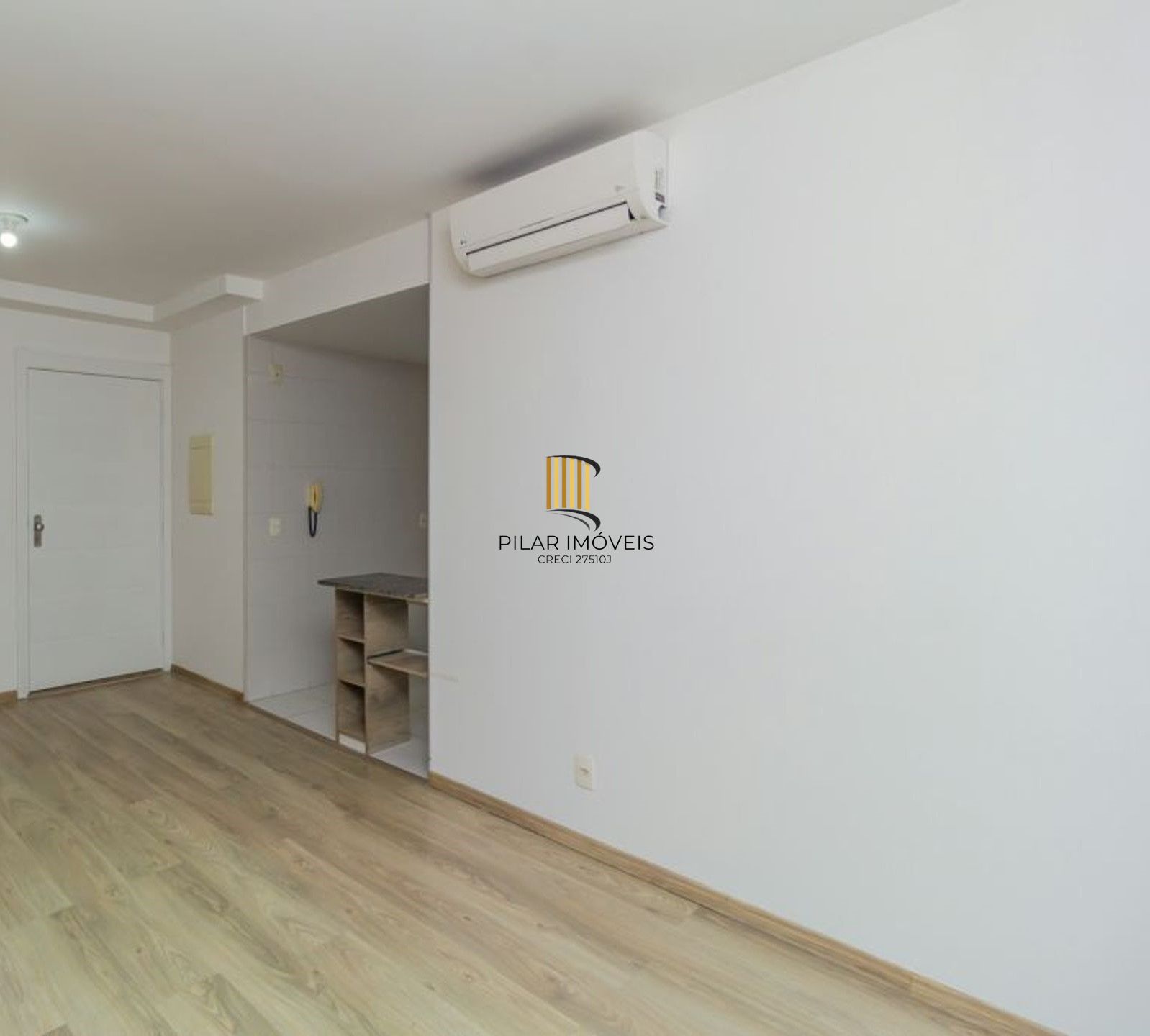 Vende-se apartamento com 2 quartos (1 suíte), 62m² e 1 vaga – Vila Ipiranga