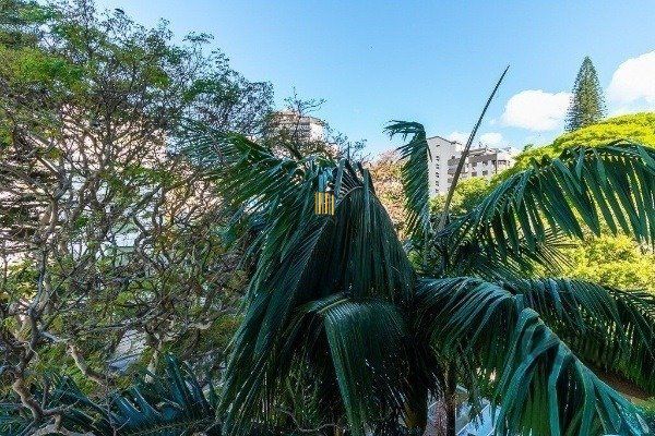Vende-se amplo apartamento 3 quartos c/ suíte, 2 vagas, living com sacada e vista - 139m² - Auxiliadora