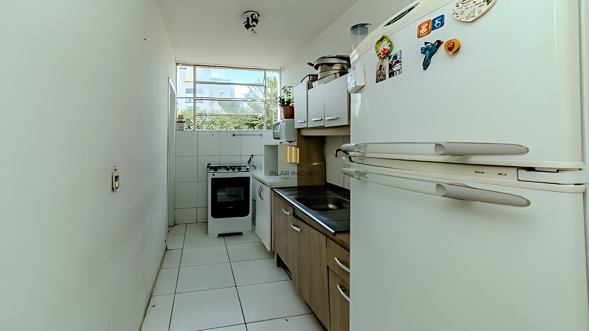 Vende-se apartamento com 3 quartos - Petrópolis