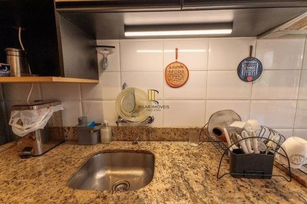 Vende-se apartamento com dois quartos(1 suíte), 73M² e 1 vaga - Rio Branco