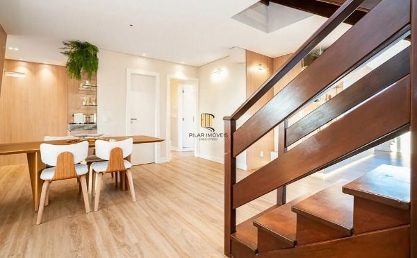 Vende-se luxuosa cobertura com 270m²- 3 suítes, 3 vagas e piscina no Auxiliadora