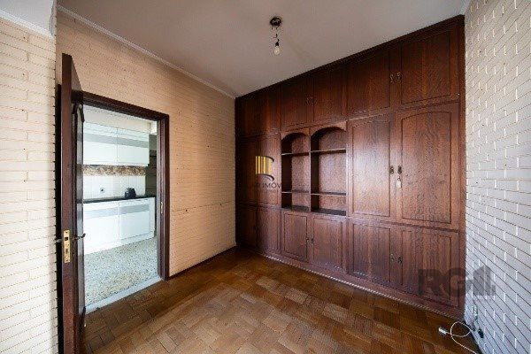 Apartamento 3 Quartos com Vista, Suíte, Sacada e 2 Vagas no Moinhos de Vento- 193m²