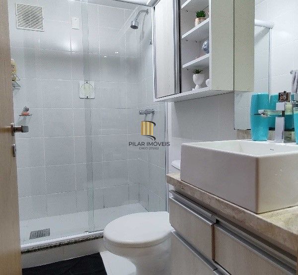 Vende-se apartamento com 3 quartos com suíte, 1 vaga, 75m² no Passo da Areia