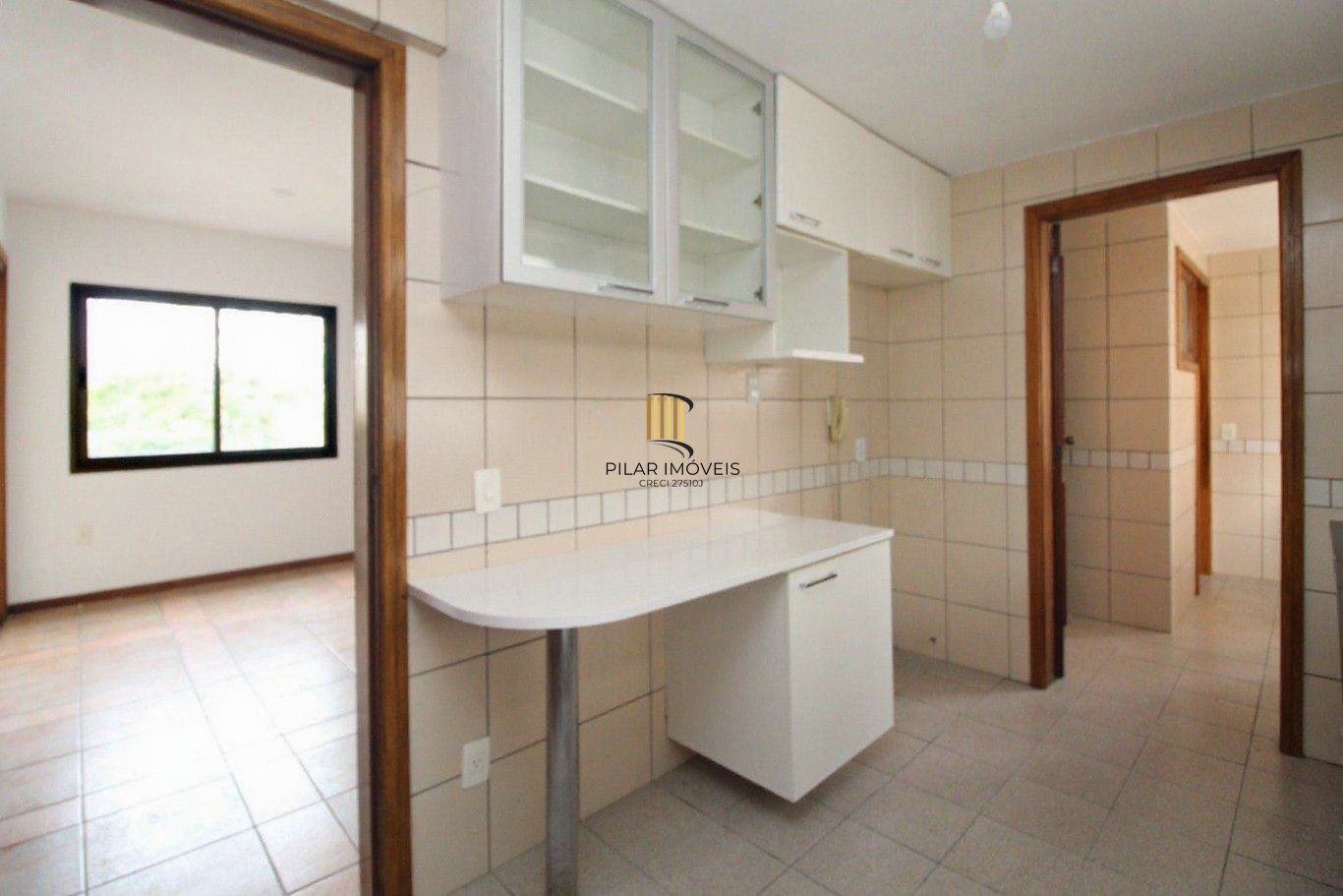 Vende-se cobertura com 3 dormitórios, piscina, 245m² e 2 vagas - Mont Serrat
