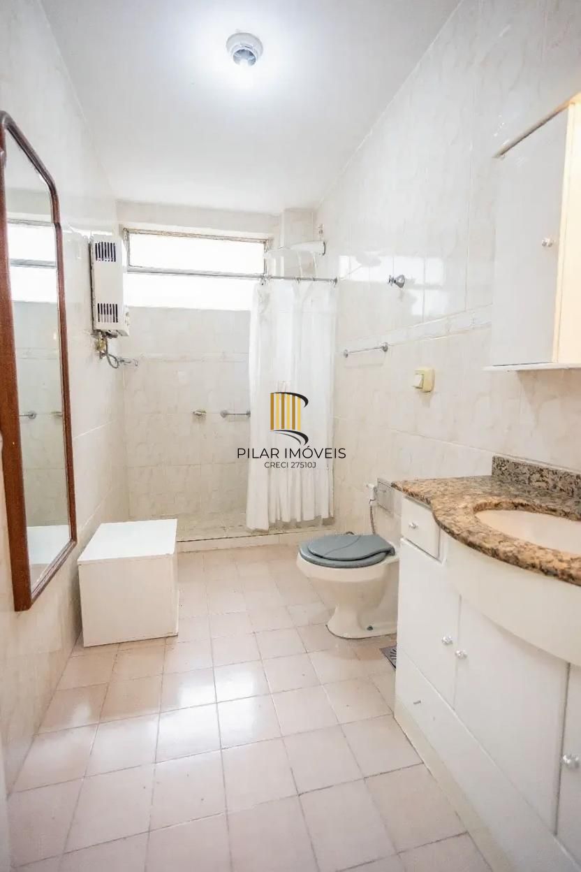 Vende-se apartamento com 3 quartos, 1 vaga e 145 m² – Moinhos de Vento