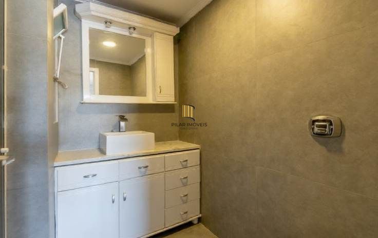 Vende-se cobertura com 4 quartos (1 suíte), 245 m² e 2 vagas – Boa Vista