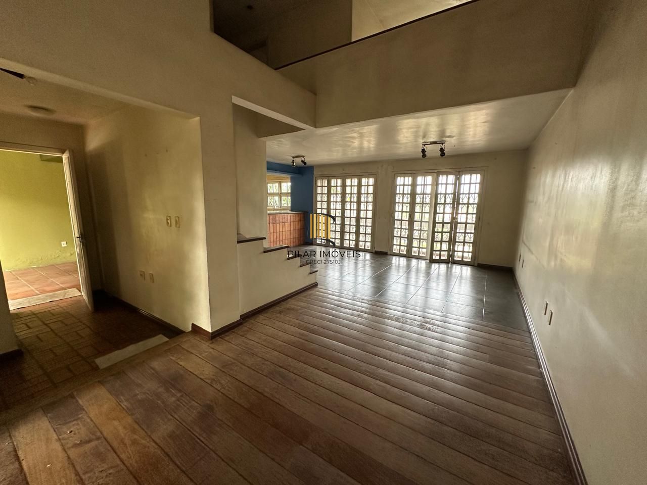 Casa em condomínio com 3 quartos, suíte e 200 m² – Tristeza