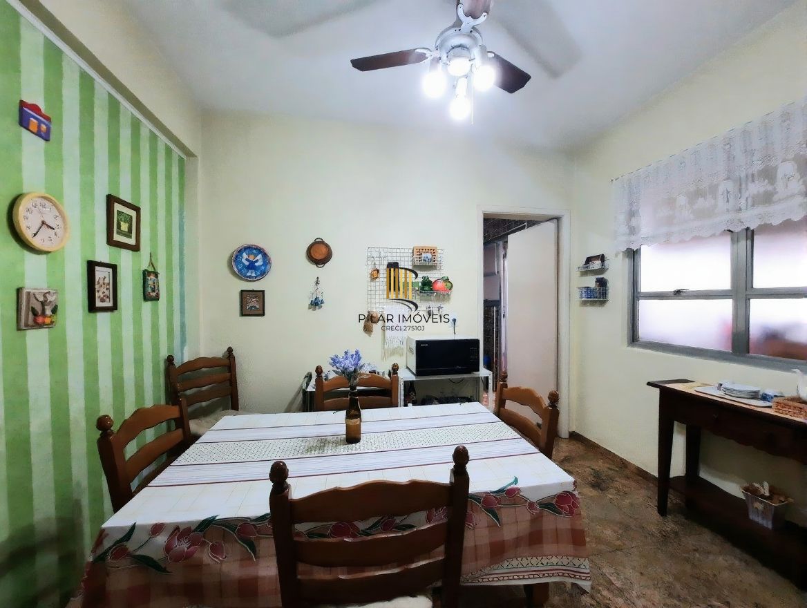 Vende-se apartamento com 3 quartos(1 suíte), 184m² e 2 vagas - Bom Fim