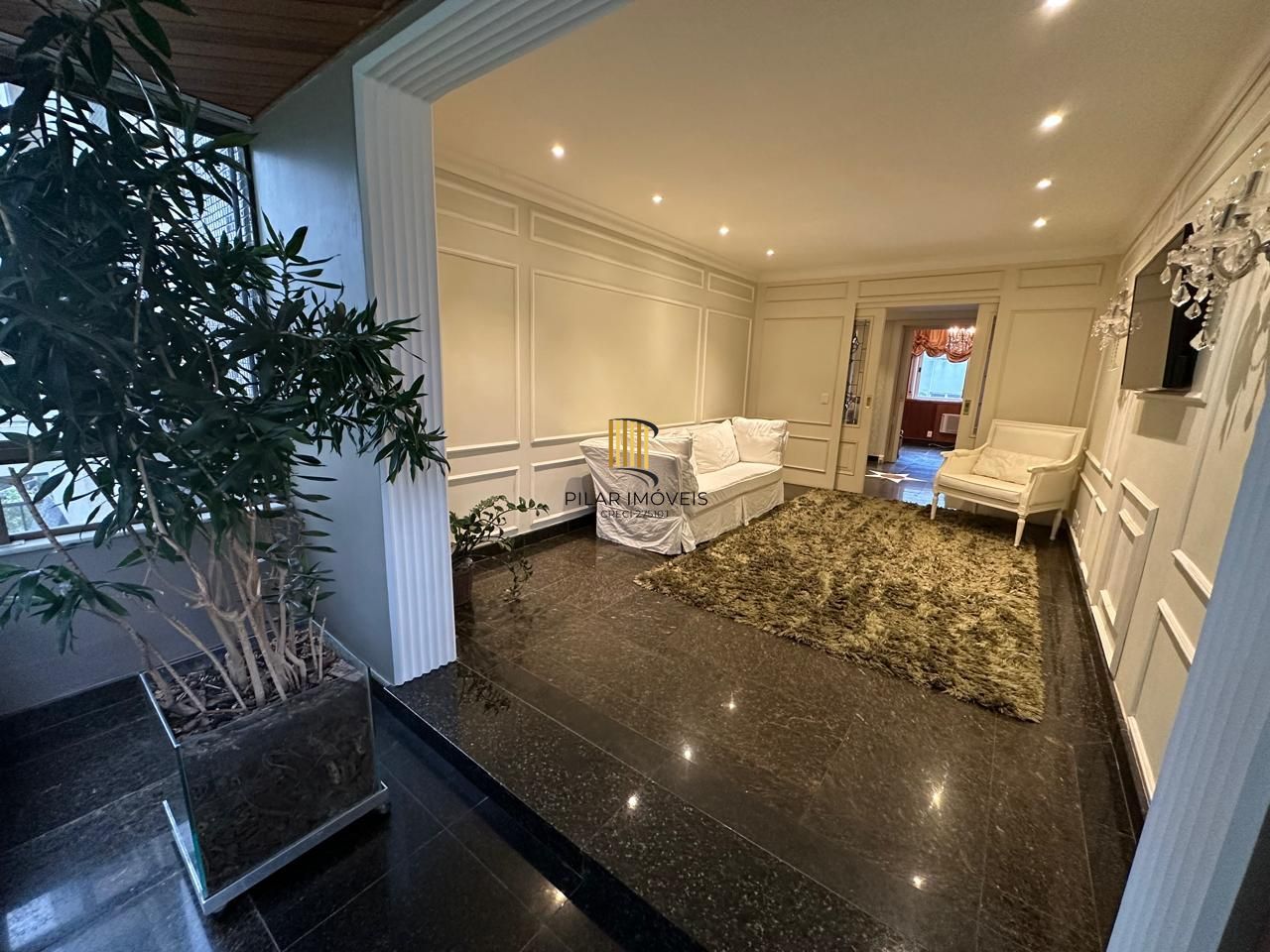 Vende-se apartamento com 3 quartos (1 suíte), 2 sacadas com churrasqueira, 132m² e 2 vagas - Auxiliadora