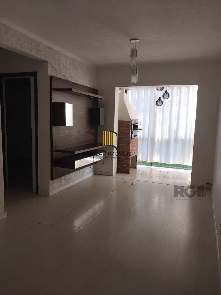 Vende-se apartamento 2 dorm com vaga, sacada com churrasqueira - 64m² - Partenon - Pilar Imóveis