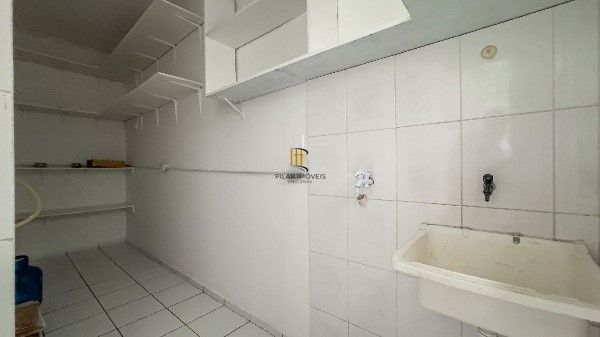 Vende-se amplo apartamento com 3 quartos - 113 m² -Rio Branco