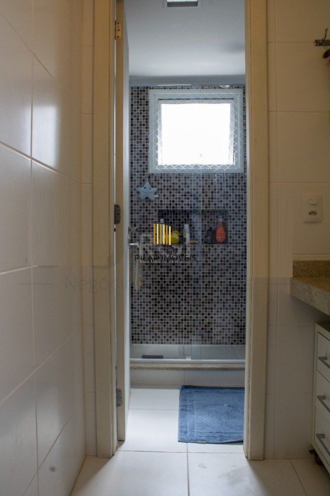 Apartamento para Venda - 121m², 3 dormitórios, sendo 2 suites, 2 vagas - Menino Deus