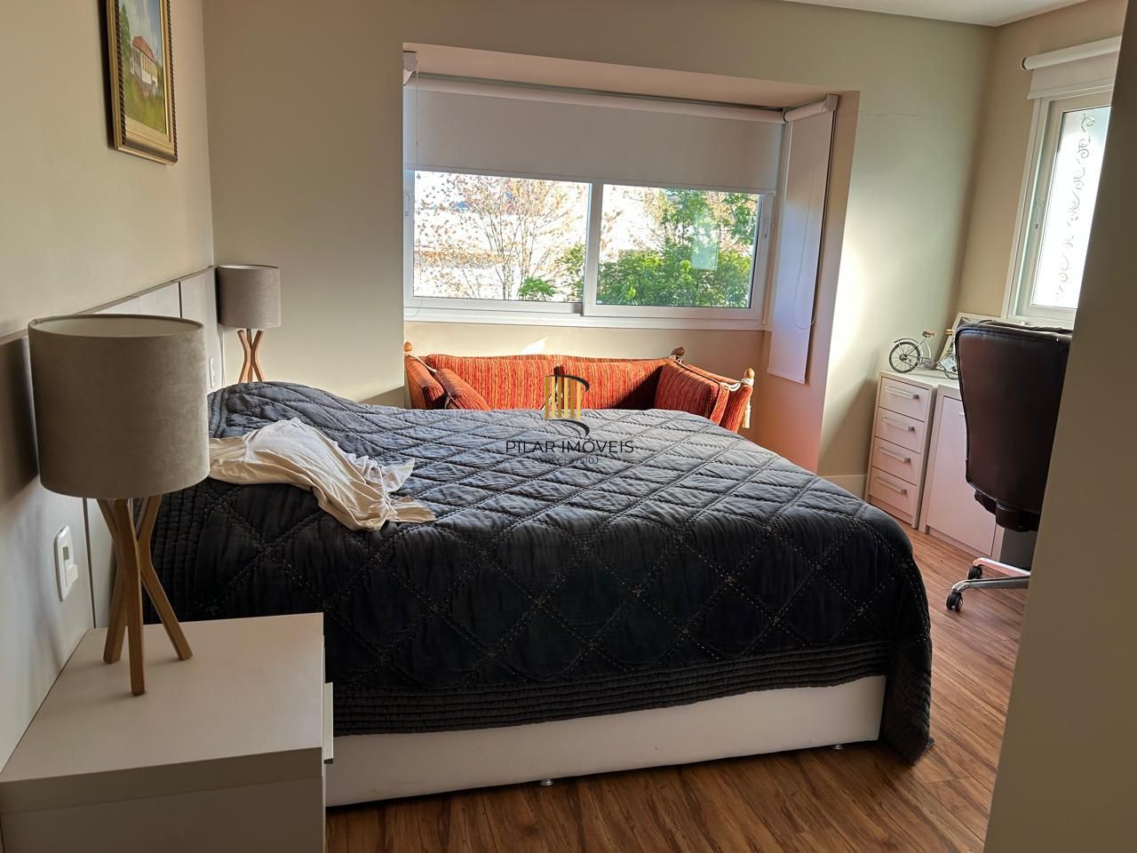 Vende-se luxuosa casa com 4 suítes e 430m² - Gramado