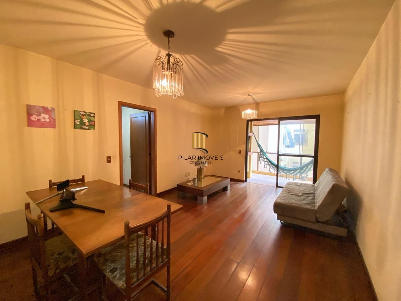 Vende-se apartamento com 2 quartos,(1 suíte) e 101 m² – Mont'Serrat
