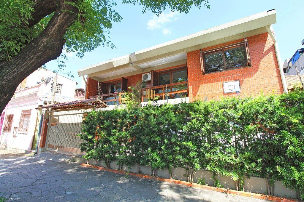 Vende-se casa duplex 3 dormitórios com 2 vagas próximo ao Clínicas - Santana