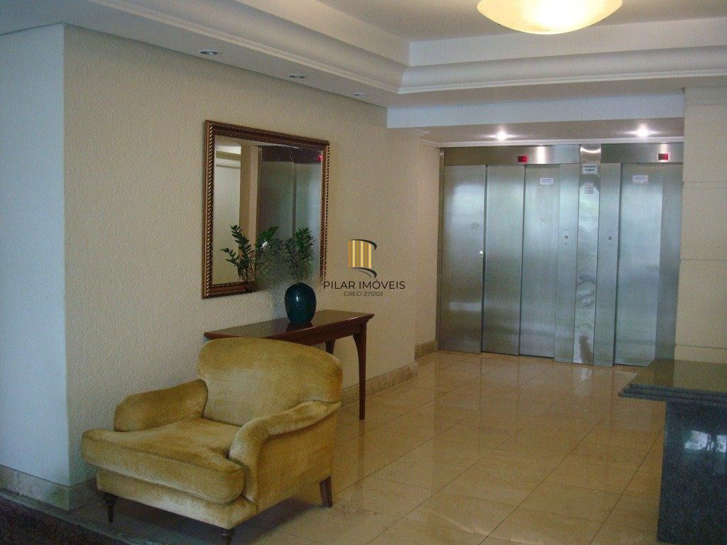 Vende-se apartamento com 2 quartos(1 suíte), 86m² e sacada - Mont'Serrat