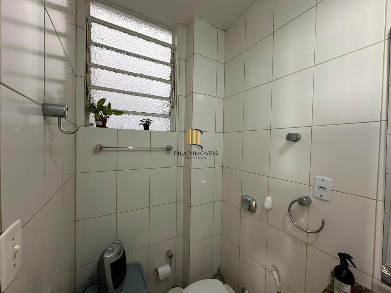 Vende-se apartamento de 1 dormitório com 43 m² e 1 vaga - Floresta