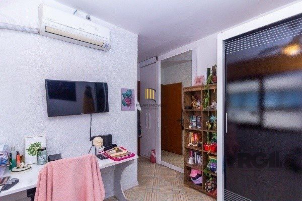 Cobertura para Venda - 100.94m², 3 dormitórios, sendo 1 suites, 2 vagas - Petrópolis