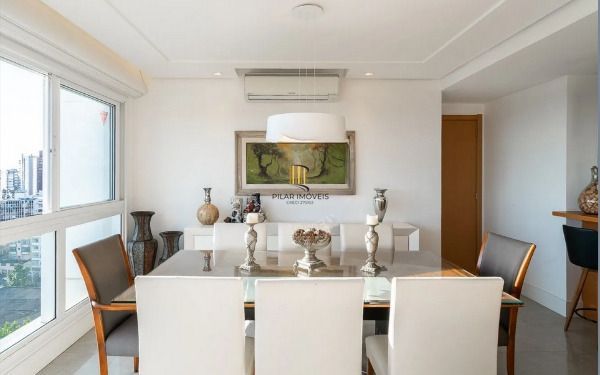 Vende-se amplo apartamento com 3 suítes, 126m² e 2 vagas - Petrópolis