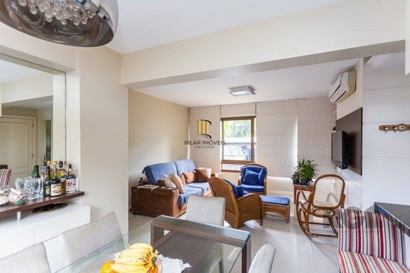 Apartamento 3 dormitórios, 1 suíte, 2 vagas - 74,91m² no Bairro Petrópolis