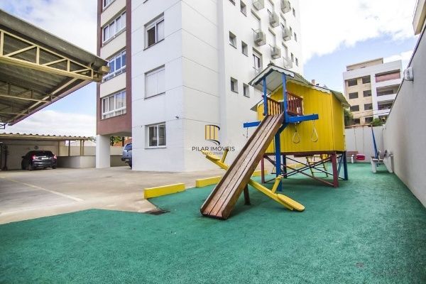 Vende-se apartamento com 2 quartos (1 suíte), 74m² e 2 vagas – Petrópolis