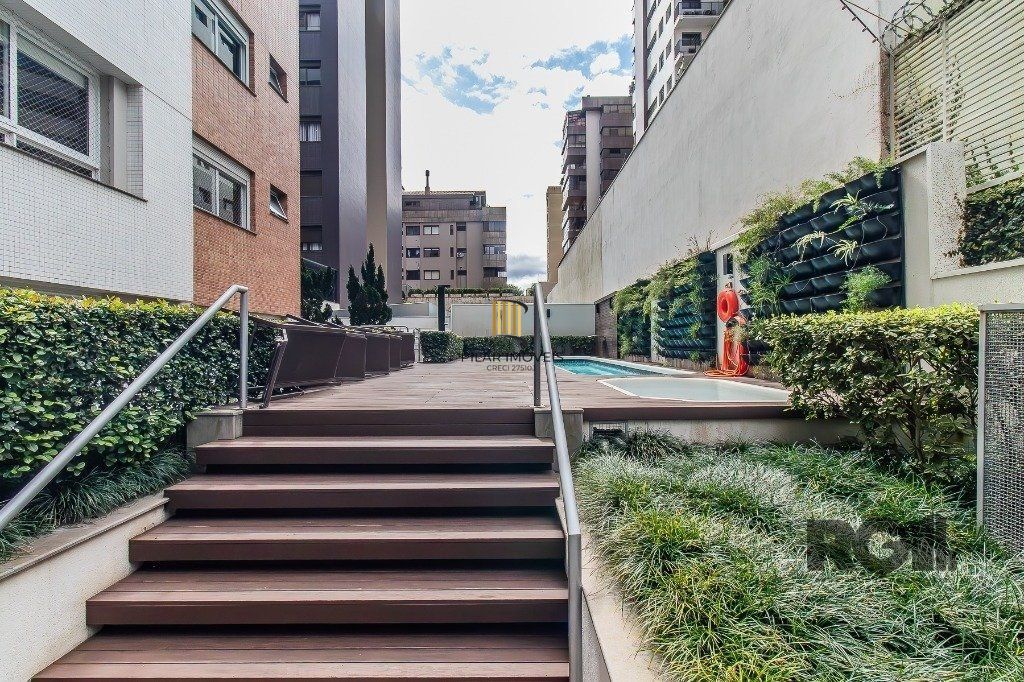 Belo Apartamento 3 quartos com suíte e 2 vagas -  136,24 m² - Petrópolis