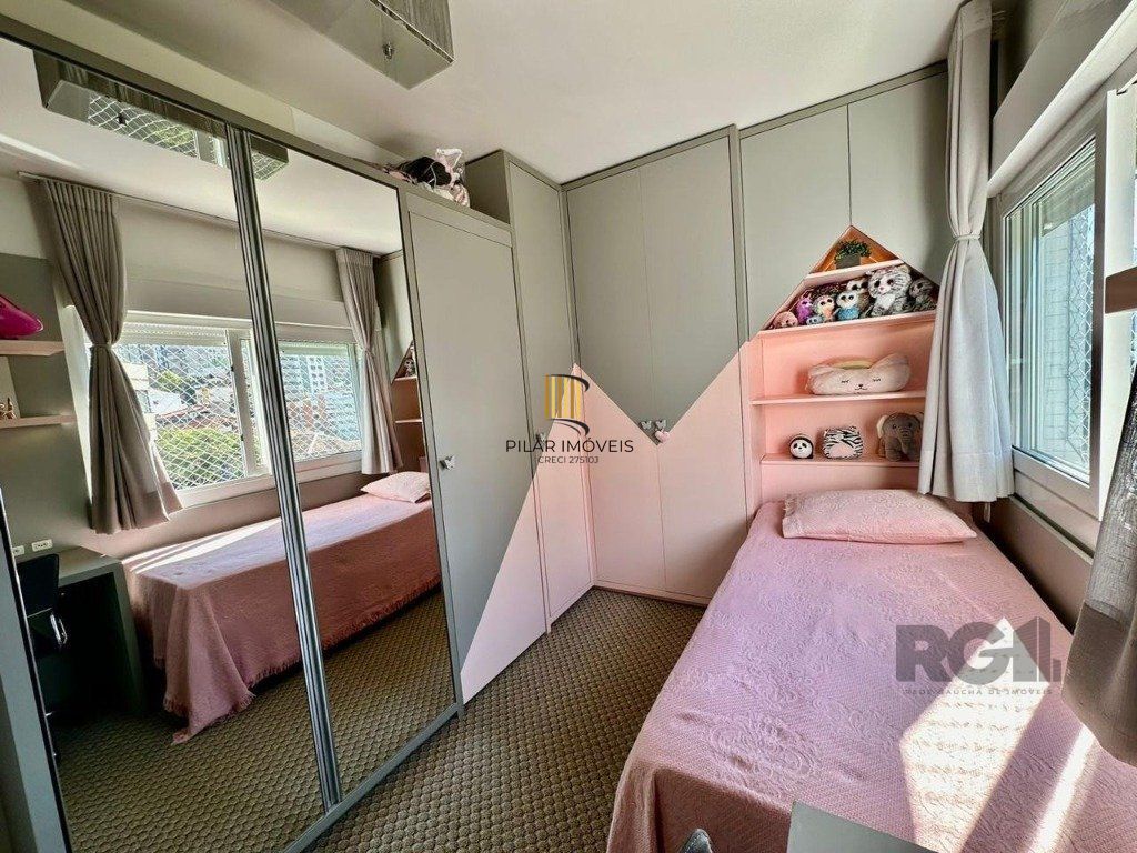 Vende-se luxuoso apartamento com 3 suítes, 2 vagas, lareira no bairro Rio Branco com 133m²
