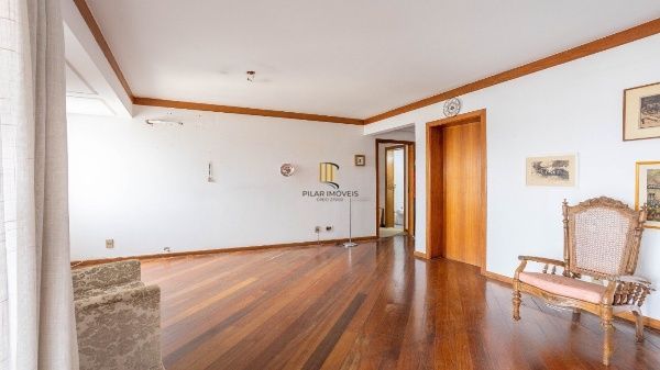 Vende-se apartamento com 3 quartos, 133m² e 2 vagas - Rio Branco