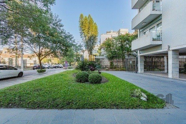 Vende-se luxuoso apartamento 3 quartos c/ suíte, dependência de empregada, gabinete, 2 vagas cobertas - 283m² - Moinhos de Vento